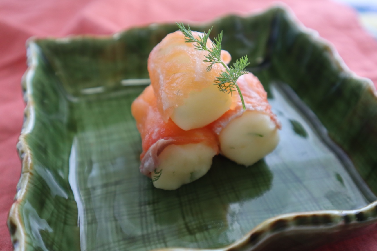 サーモンのポテトサラダ　ディル風味