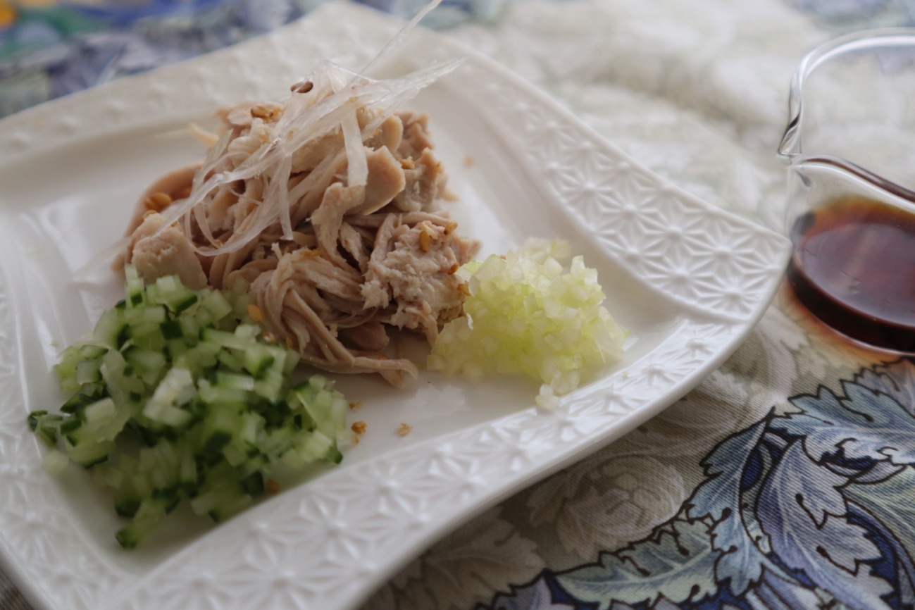 棒々鶏とわかめのスープ