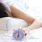 睡眠負債がもたらす影響とは？解消方法を紹介