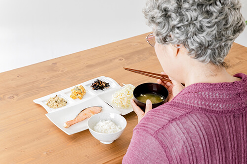 『体重減少は要注意！高齢者が気をつけたい低栄養』介護食について